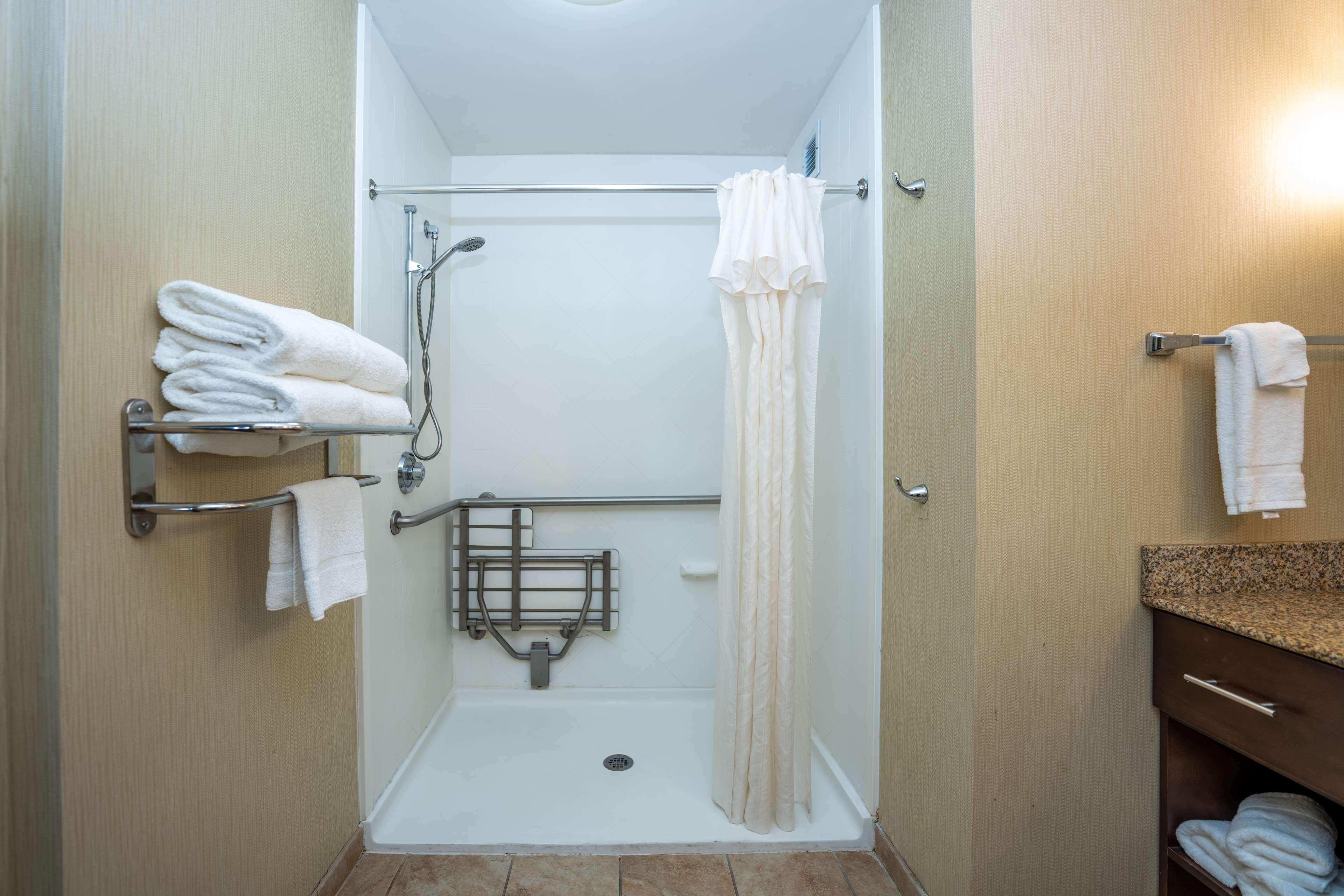 Homewood Suites By Hilton Birmingham-Sw-Riverchase-Galleria Хувър Екстериор снимка