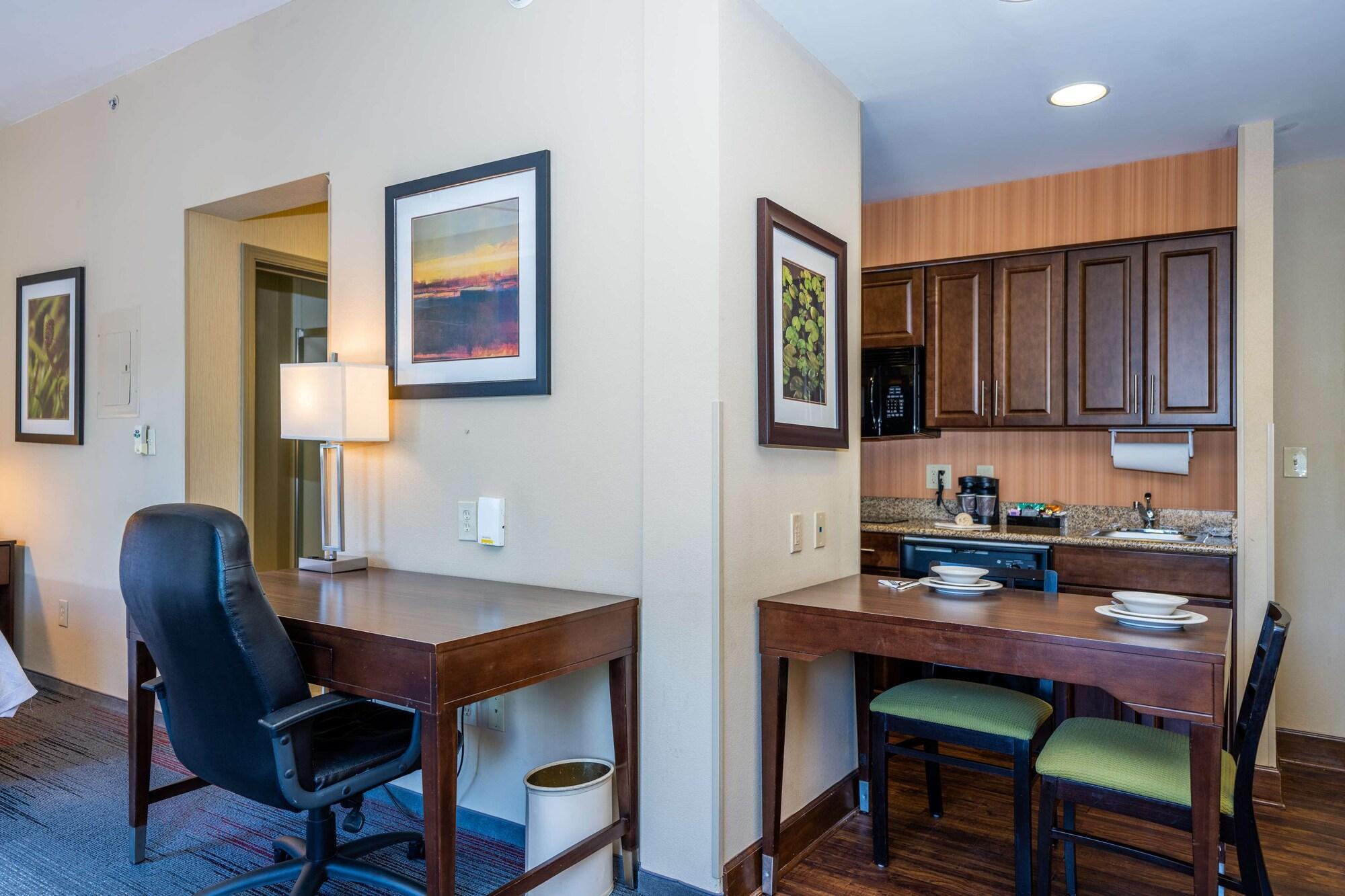 Homewood Suites By Hilton Birmingham-Sw-Riverchase-Galleria Хувър Екстериор снимка